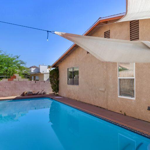 Foto del edificio - 52125 Avenida Cortez