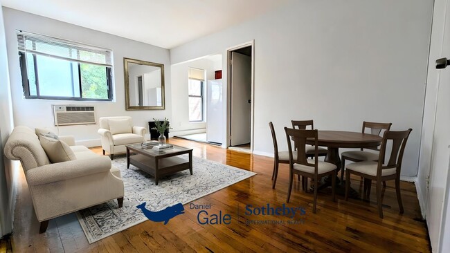 Building Photo - 25-33-33 23rd St