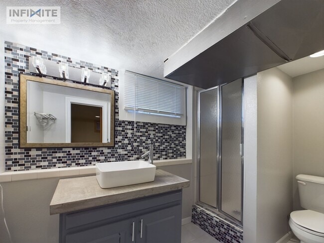 Foto del edificio - Cozy Apartment Downtown