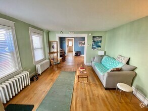 Building Photo - 168 N Winooski Ave