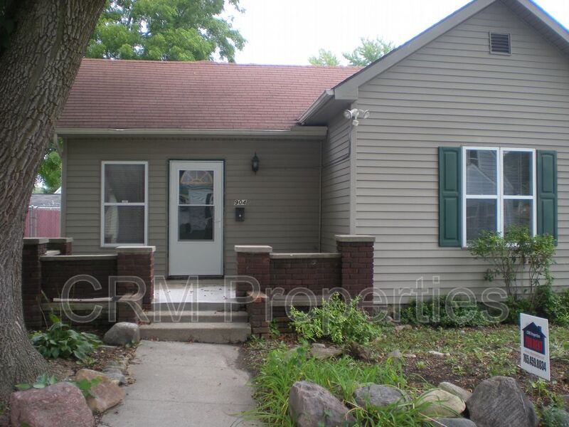 Foto principal - 904 N Indiana Ave