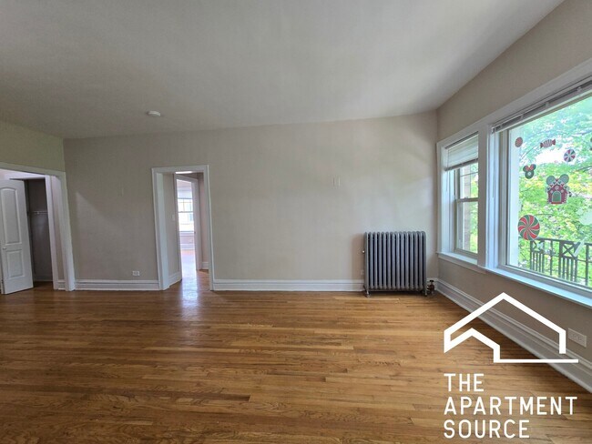 Building Photo - 908 Reba Pl