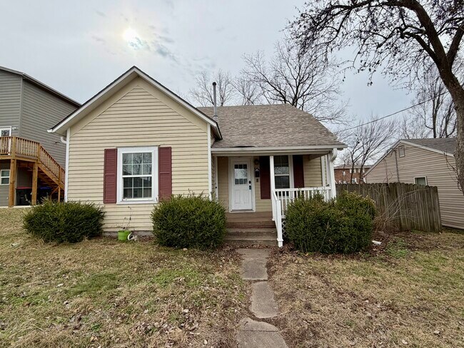 Building Photo - 416 Jackson St