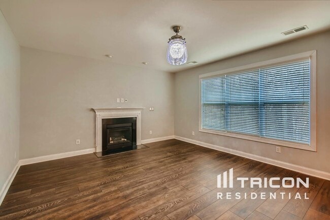 Building Photo - 428 Castlebury Ct