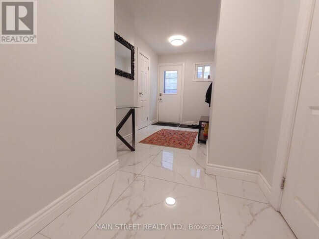 Photo du bâtiment - 136 Lowe Blvd