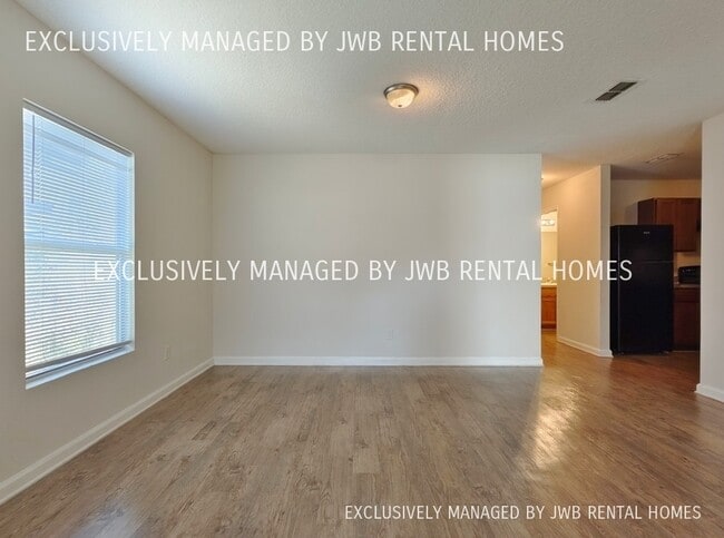 Building Photo - 8513 Jasper Ave
