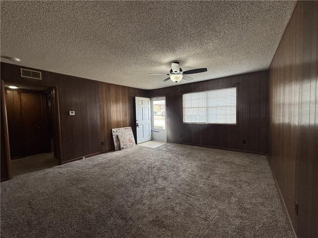 Building Photo - 104 Connie Ave