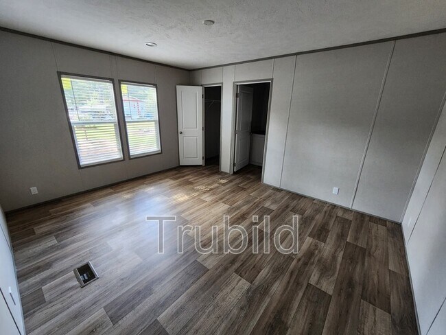 Foto del edificio - 4292 Splice Ct