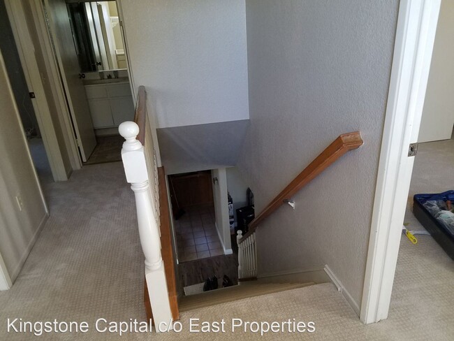 Building Photo - 3 br, 2.5 bath House - 409 Cloverdale Ln