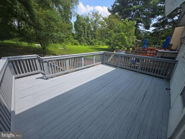 Building Photo - 20321 Greenriver Terrace