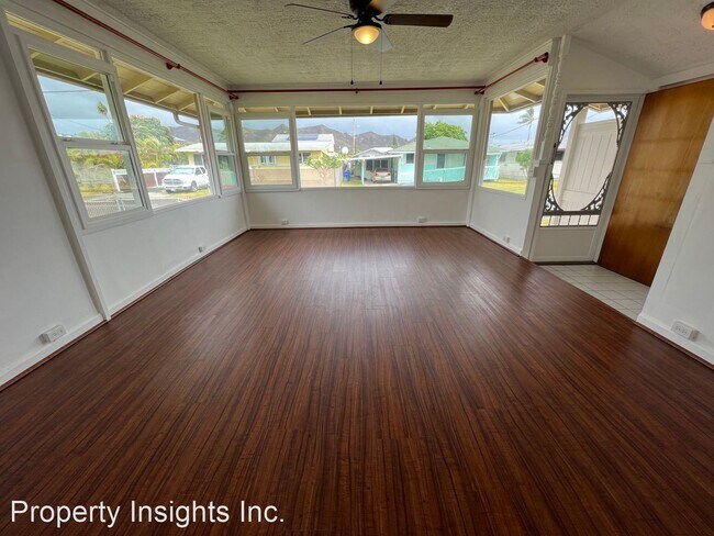 Foto del edificio - 3 br, 1 bath House - 541 Olomana Street