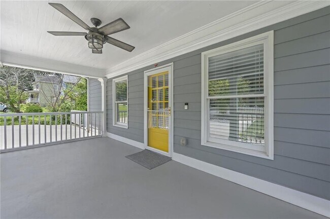 Foto del edificio - 2429 Claude St NW
