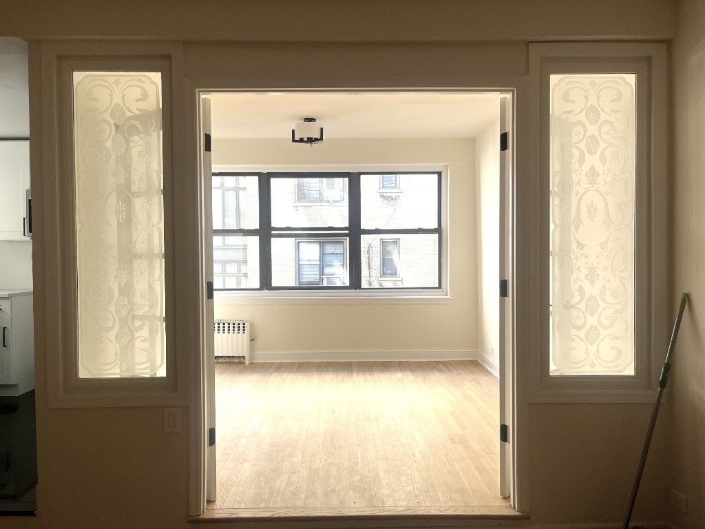 Foto principal - 251 W 74th St