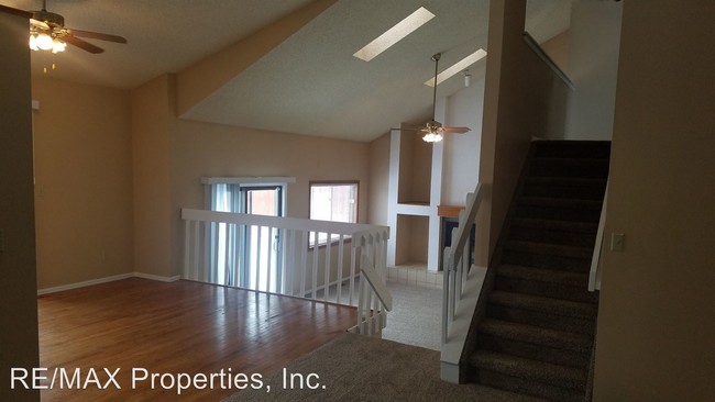 Building Photo - 3840 Thundercloud Dr