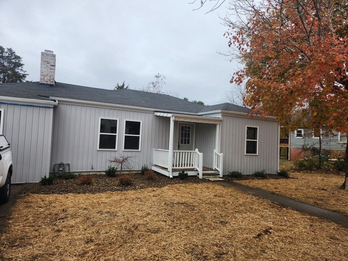 211 Sharon Ave NW, Lenoir, NC 28645 House Rental in Lenoir, NC