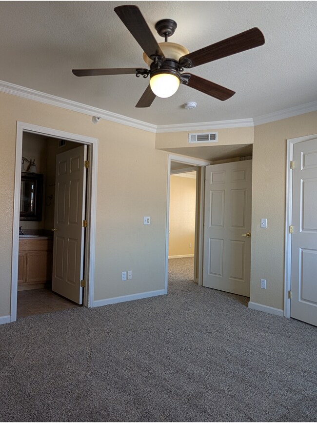 Foto del edificio - 2631 E 15th St