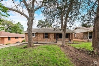 Building Photo - 1820 Sedona Ln