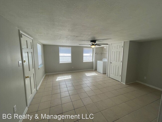 Building Photo - 4 br, 1 bath House - 2700 General Arnold St.