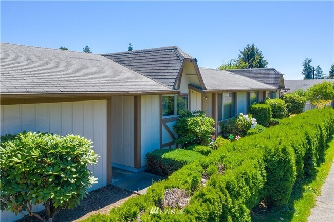 Front walkway - 910 S 56th St
