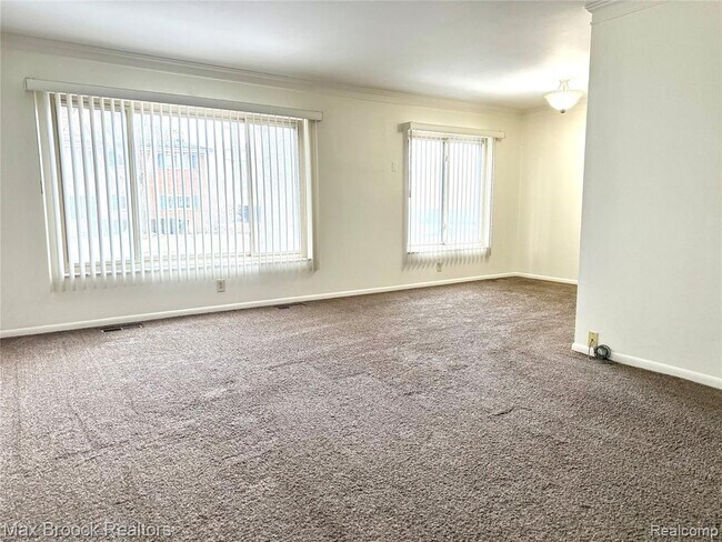 Foto del edificio - 1245 Derby Rd