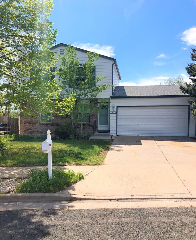 Primary Photo - Beautiful Home in Summer Valley