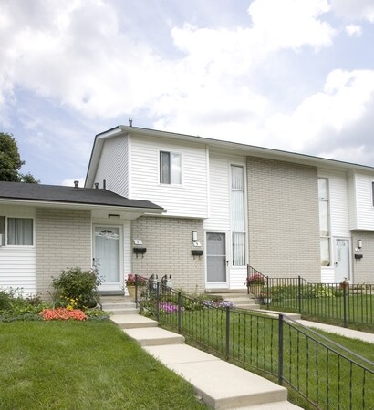 Foto del edificio - Pontiac Townhomes Cooperative