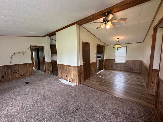Building Photo - Inviting 3 Bedroom - 2 Bath Home with Lots...