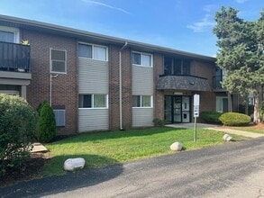 Building Photo - 2301 Beau Monde Blvd