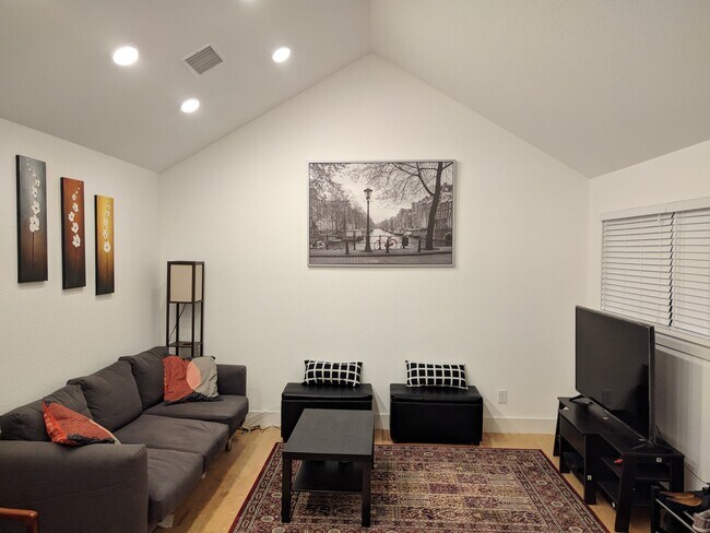 Foto del edificio - 1309 E 52nd St