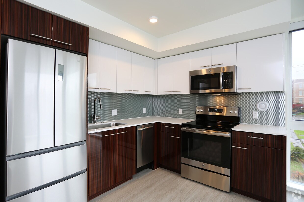 1319 NE 65th St, Seattle, WA 98115