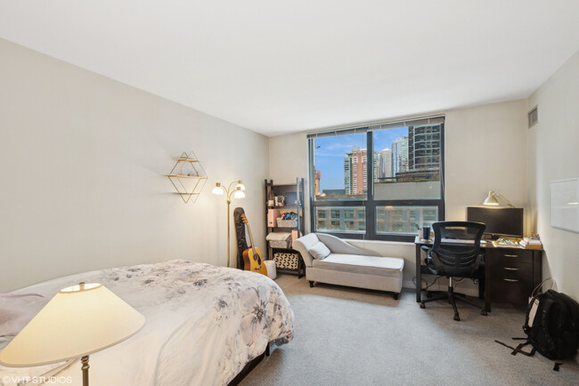 Foto del edificio - 233 E Erie St