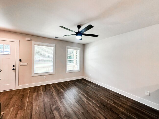Foto del edificio - 3475 Monterey St
