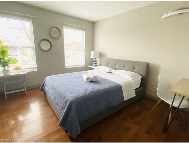 Foto del edificio - Room for Rent, 3 bath Duplex - 85 W 8th Av...
