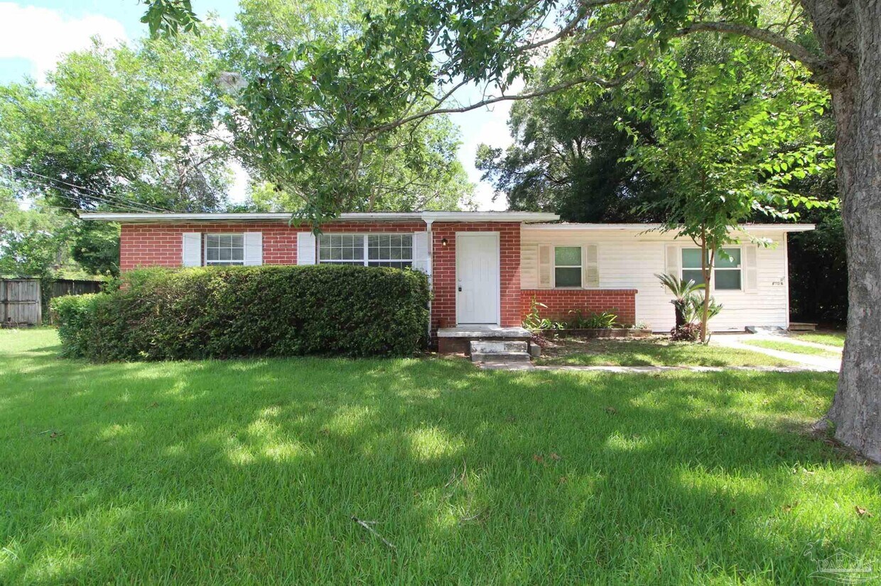 Foto principal - 610 Herschel St