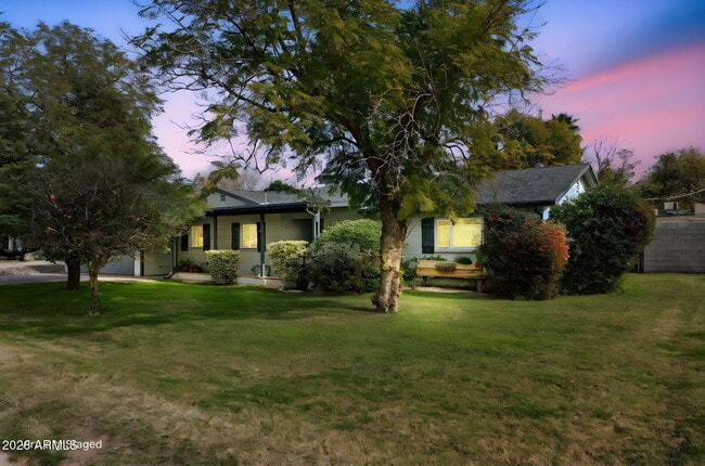 Building Photo - 6721 N 12th Wy