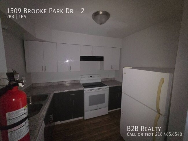 Building Photo - 1509 Brooke Park Dr