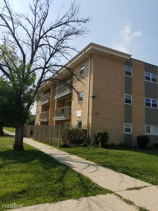 Building Photo - 14044 S Tracy Ave