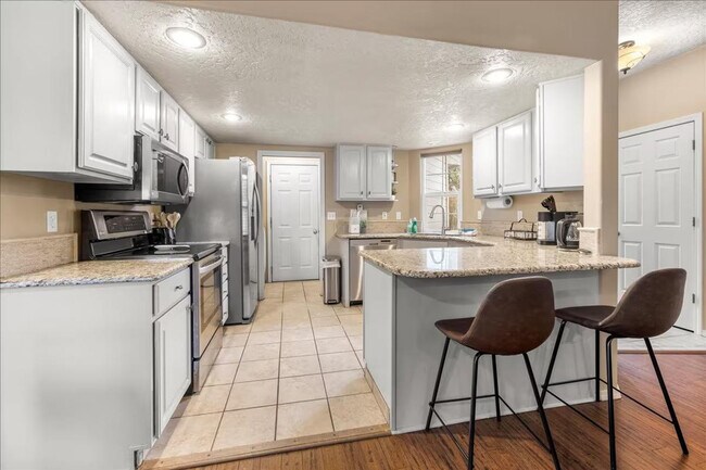 Foto del edificio - 7838 W Holt Ct