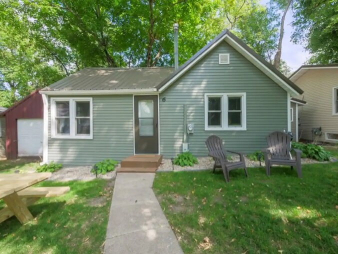 Foto principal - 1321 S Darling Dr NW