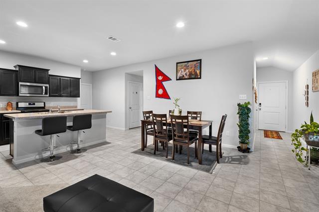 Foto del edificio - 16617 Porterfield Ln