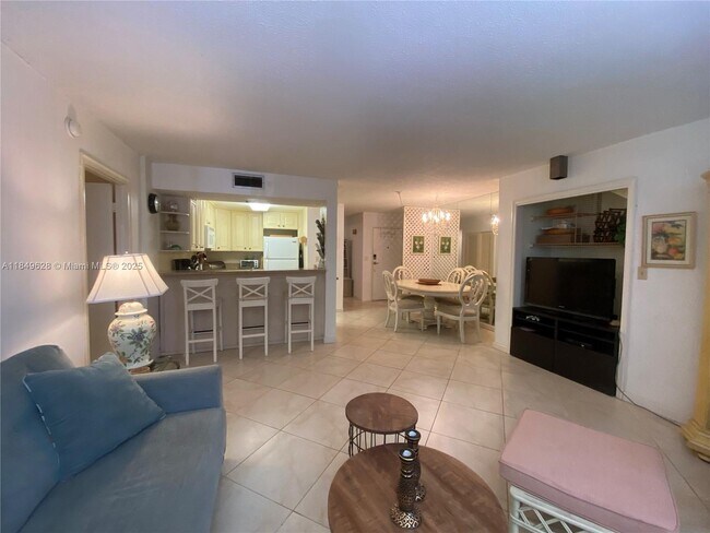 Foto del edificio - 1696 S Ocean Ln