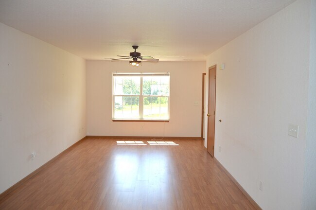 Foto del edificio - 16865B Hurricane Ln