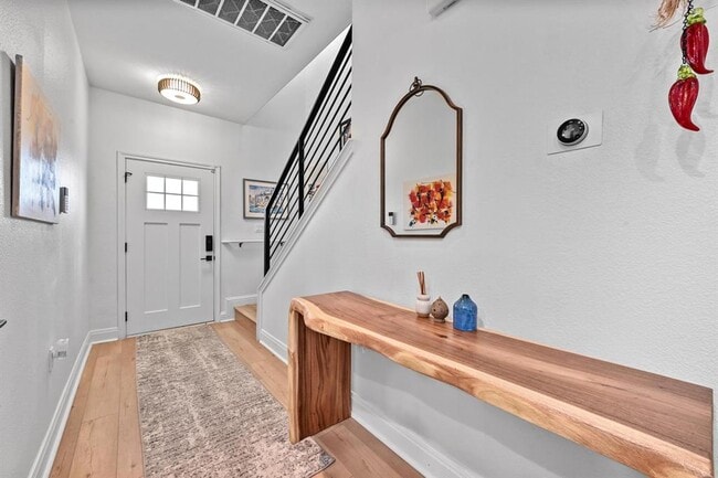 Building Photo - 3203 Carol Ann Dr