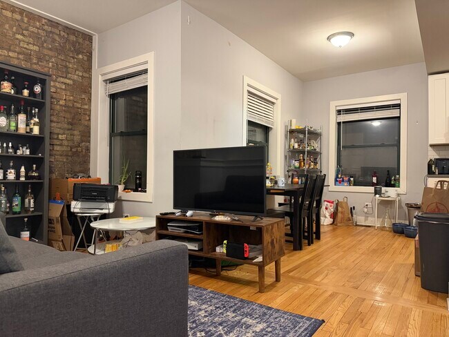 Foto del edificio - 935 E 54th Pl