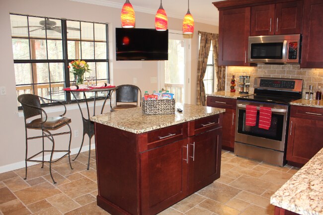 Foto del edificio - 950 Brynwood Dr