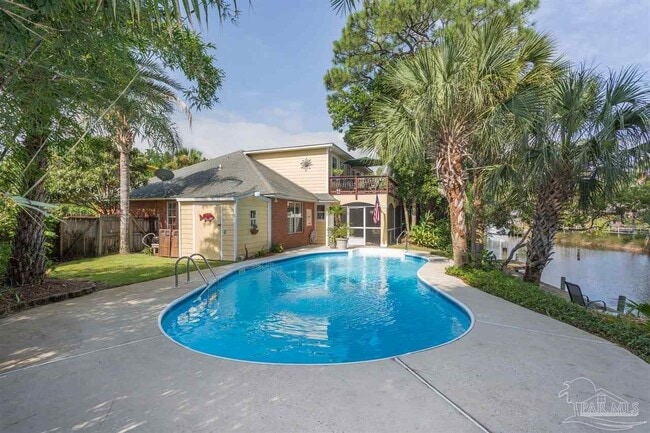 Foto del edificio - 1611 Luzon Ln