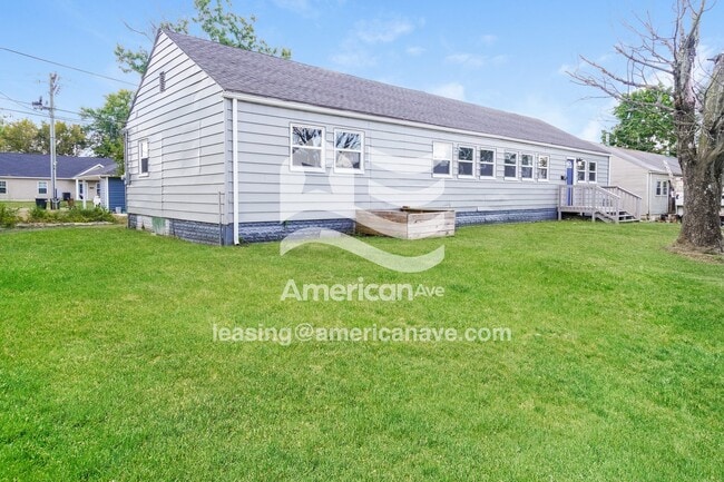 Building Photo - 113 Marshall Dr