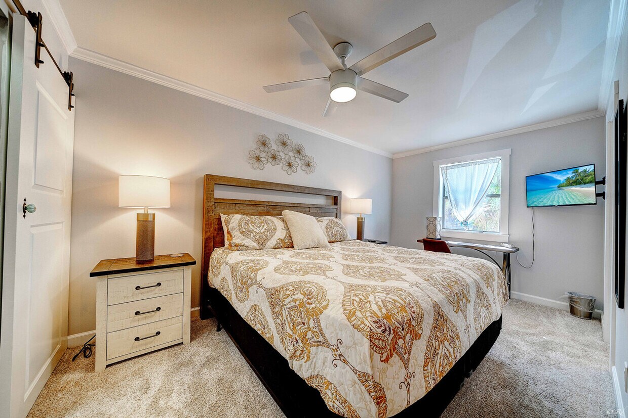 Foto principal - 3816 Quarts St