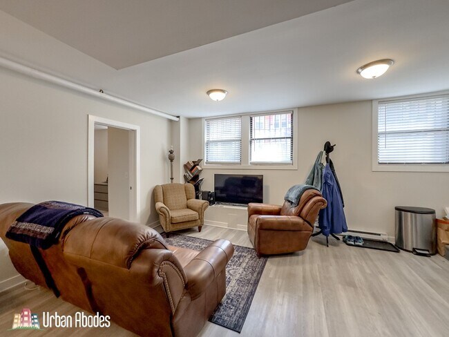 Foto del edificio - 730 W Roscoe St