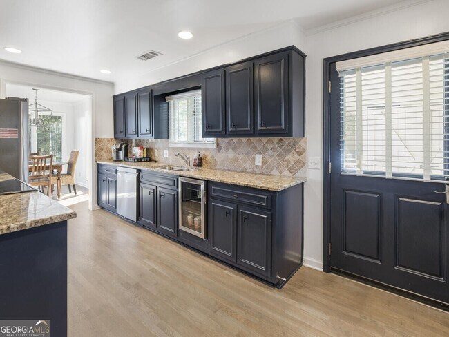 Building Photo - 9210 Hawks Nest Dr